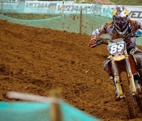 开云体育平台APP-英超争冠焦点战，76人冲垮步行者，竞技场上的降维打击与生存法则