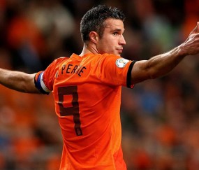 开云体育在线-哥伦比亚斩落曼联，卡马文加如何用节奏魔法撕裂红魔防线