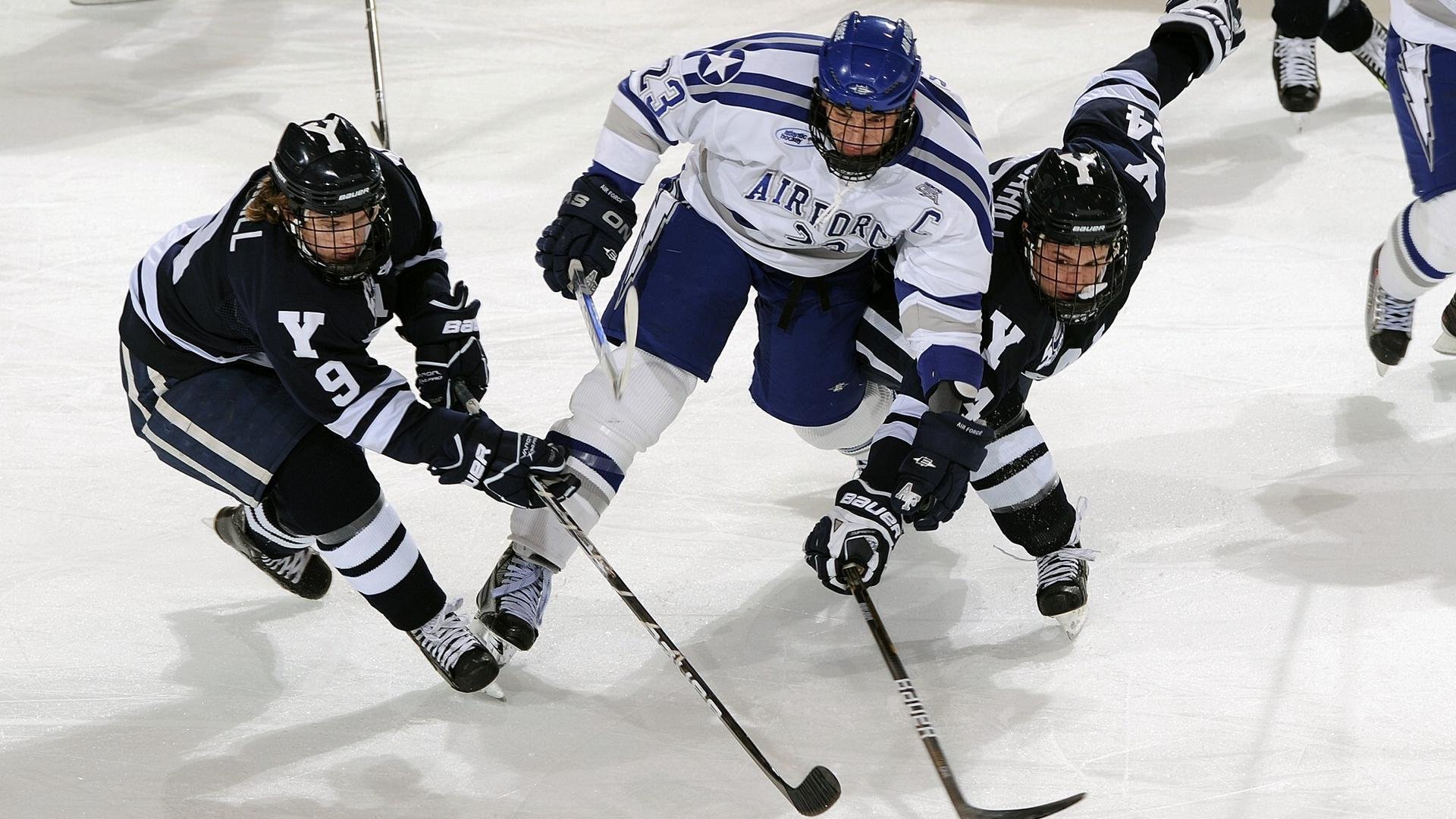 法比尼奥主宰比赛走向，阿尔及利亚连续得分压制亚特兰大