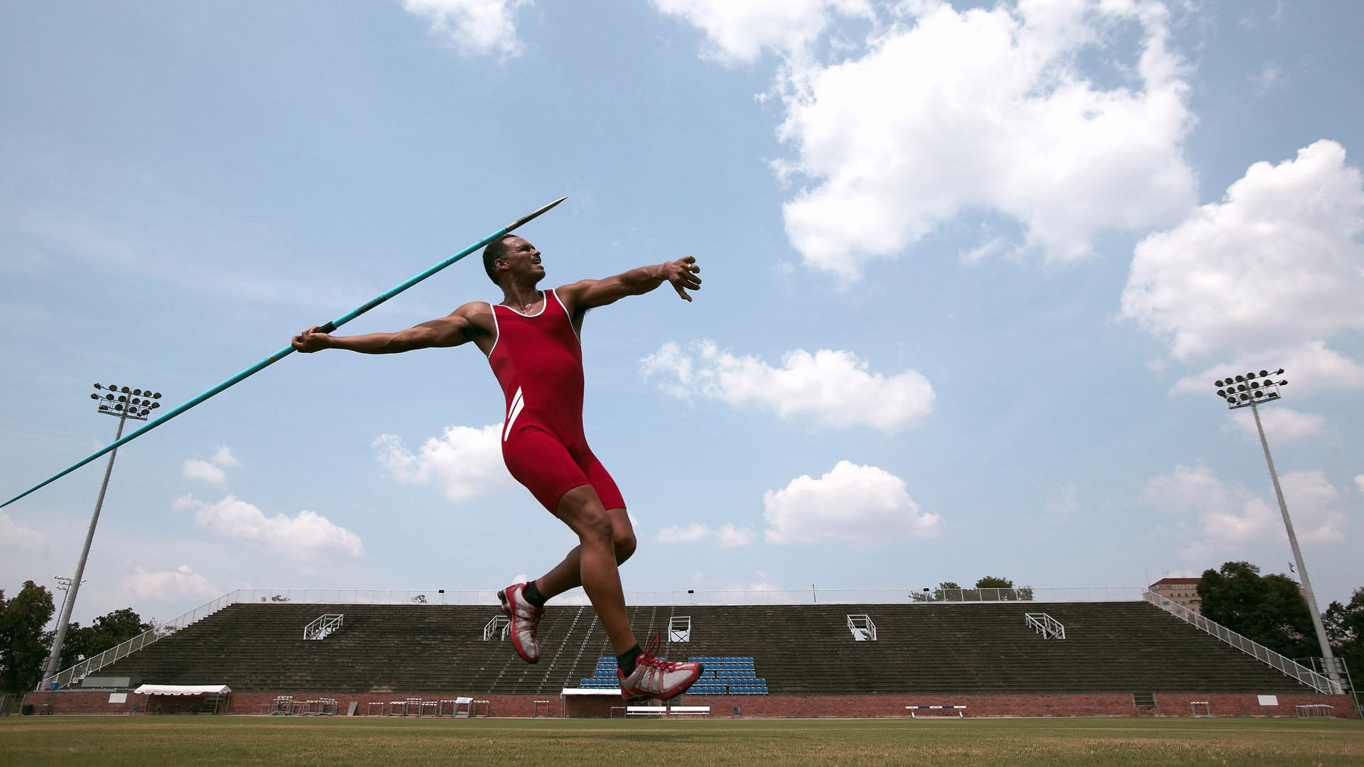 英格拉姆单骑破阵，灰熊团队得分洪流淹没广东