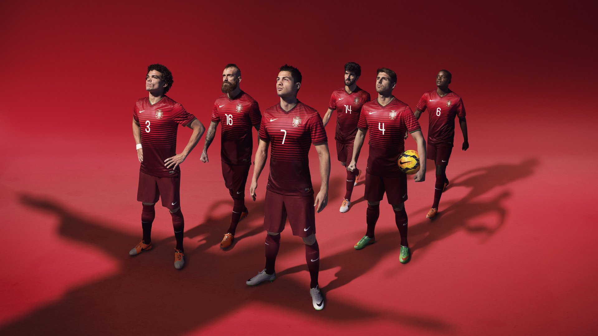 莱万全程高能输出,当波兰之矛刺穿葡萄牙的黄金盾牌,新西兰的战术幽灵在何处?